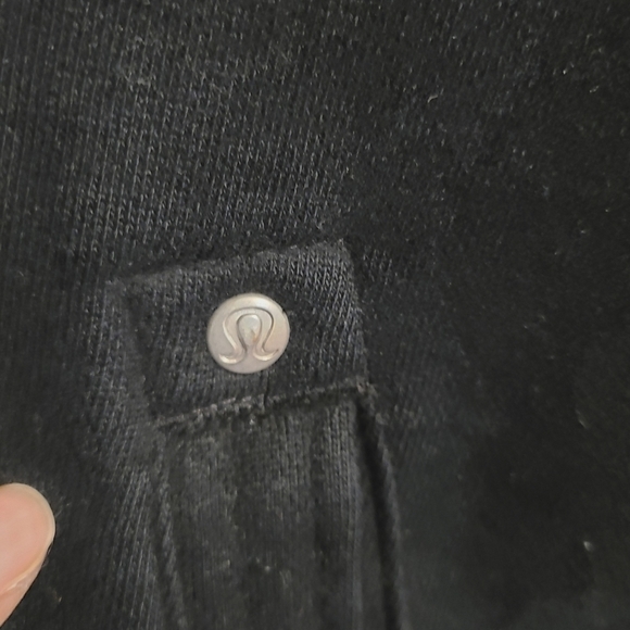 Lululemon | Men's Classic Black Full Zipper Scuba Hoodie Sweatshirt (Size XL) - Picture 5 of 14